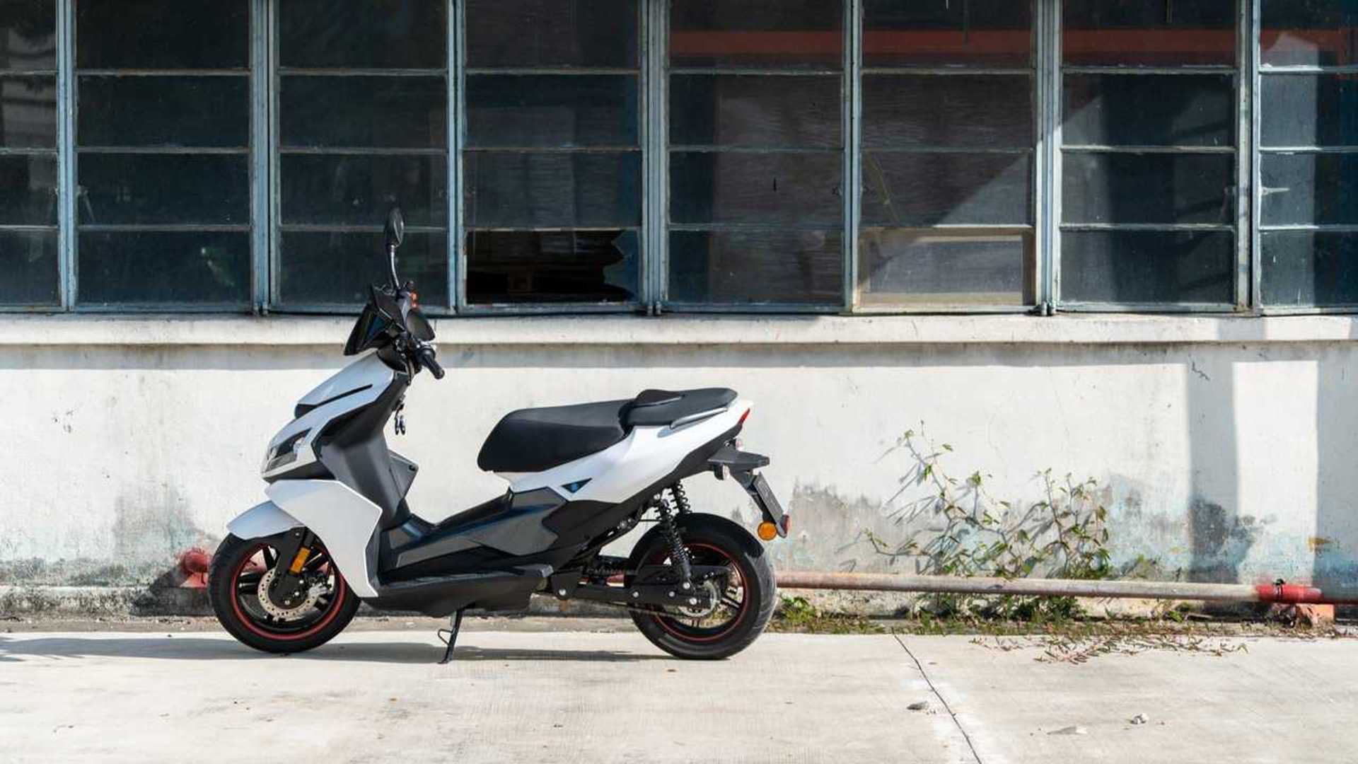 Smart Electric Motorcycles 