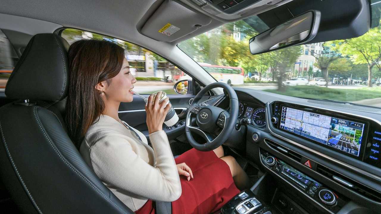 Hyundai entwickelt Abstandstempomaten mit KI