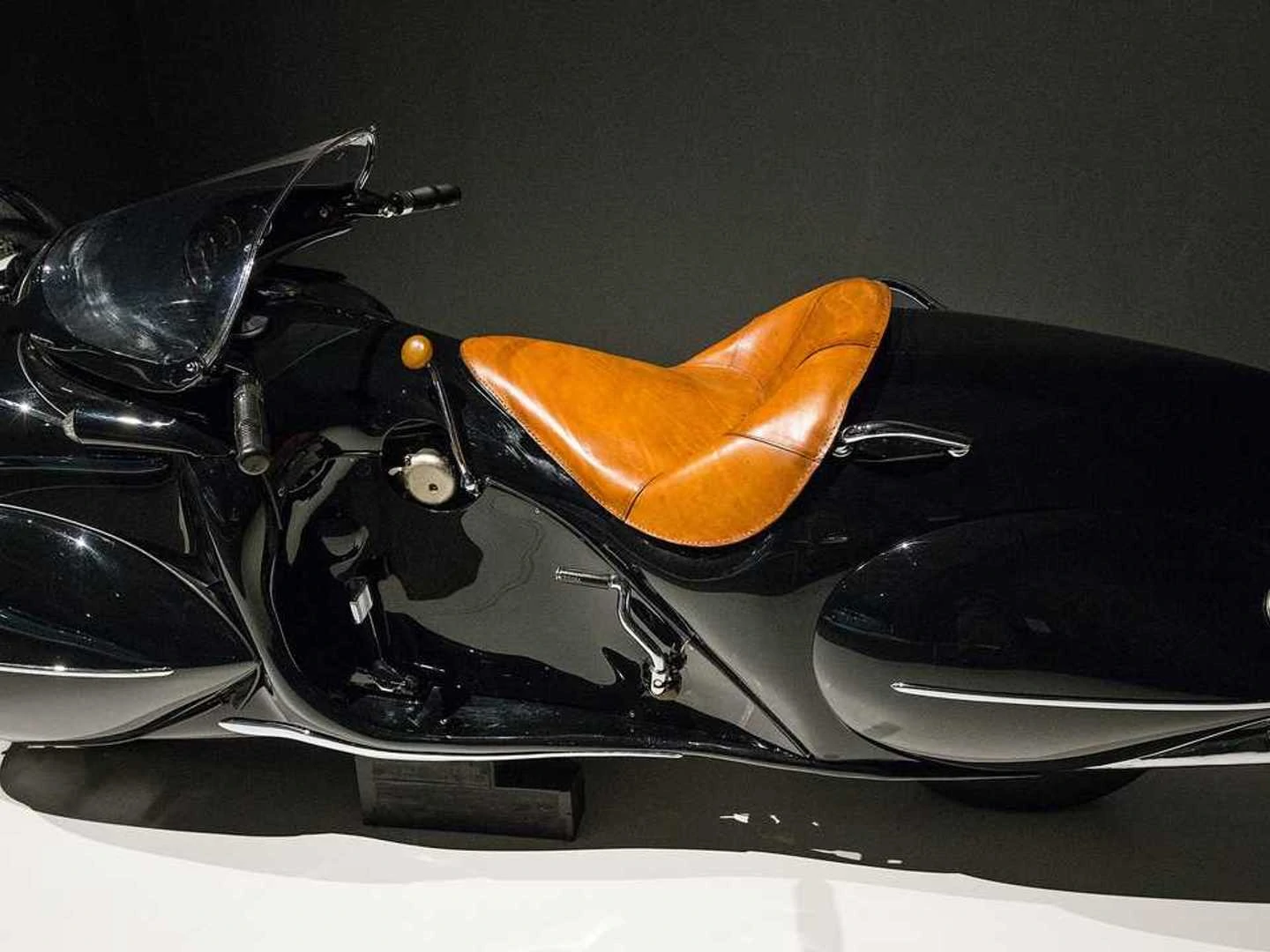 Cycleweird: Custom 1930 Henderson KJ Streamline