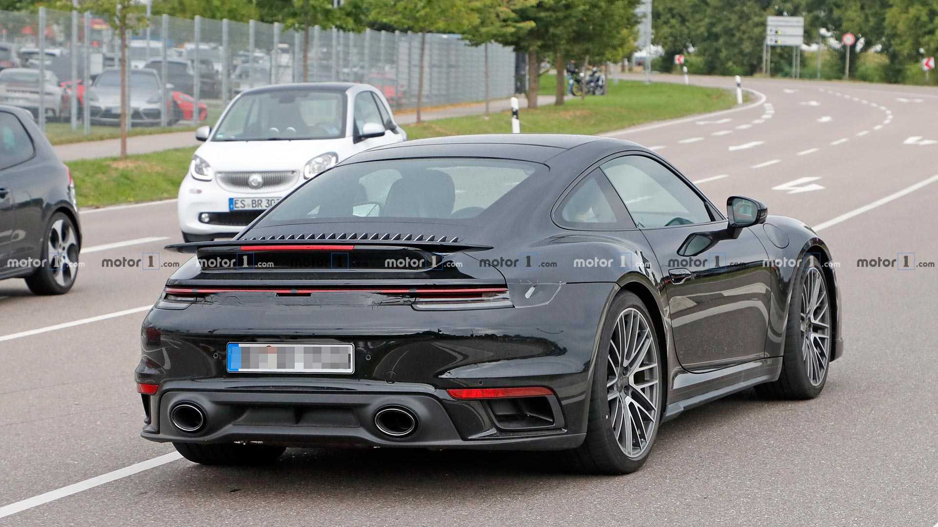 porsche-911-turbo-992-generation-spy-sho