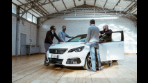 Peugeot 308 restyling, la prova al buio