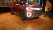 Volkswagen Atlas Tanoak Concept at the 2018 New York Auto Show