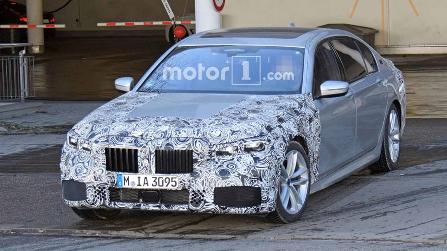 2019 BMW 7 Series Refresh Spy Photos