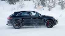 2018 Porsche Macan karlı casus fotoğraf