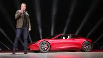 Tesla Roadster segelt im All