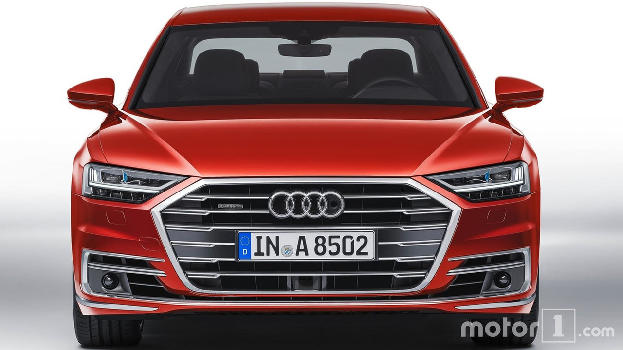 Audi A8 2017 vs Audi A8 2014