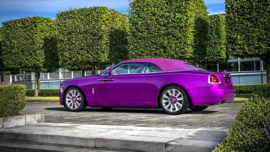 Rolls-Royce Dawn Fuxia