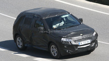 2013 Peugeot 2008 compact SUV spied 31.08.2011