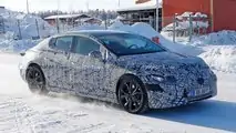 Mercedes-Benz EQE Yeni Casus Fotoğrafları