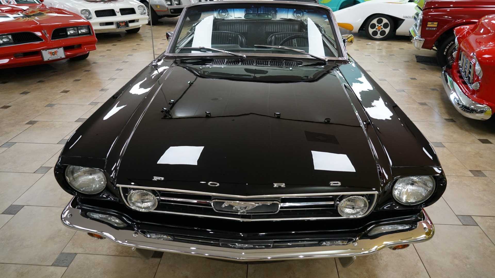 ["1966 Ford Mustang Convertible Is The Perfect Summer Toy"]