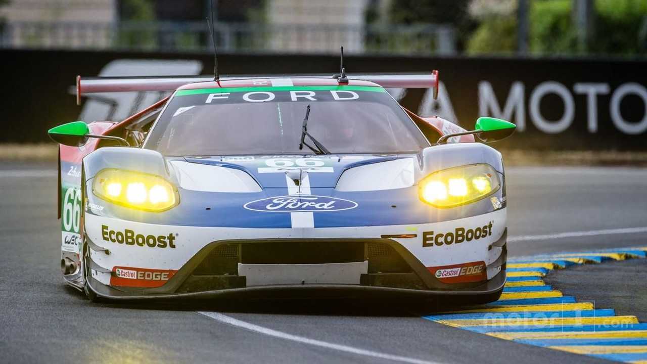 Ford_GT