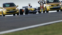 Clio Renault F1 Team R27
