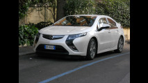 Opel Ampera: la prova della sosta gratuita