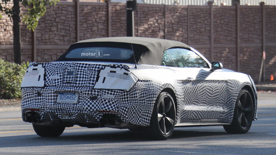 2018 Ford Mustang Convertible casus fotoğrafları