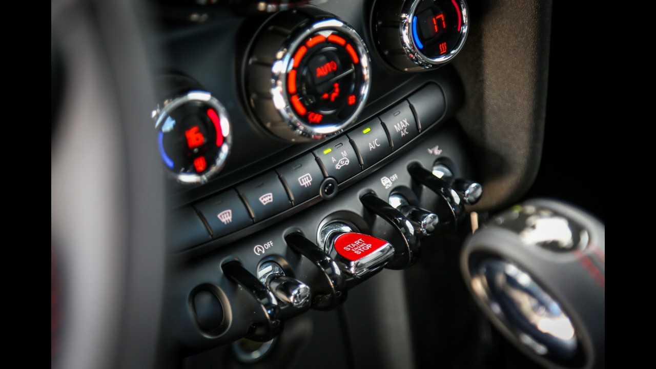 Esportivada CARPLACE: Civic Si, 500 Abarth, Swift Sport, Cooper S e DS3