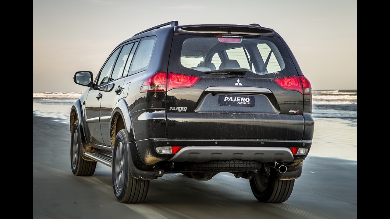 L200 Triton e Pajero têm recall por risco de abertura inesperada do capô