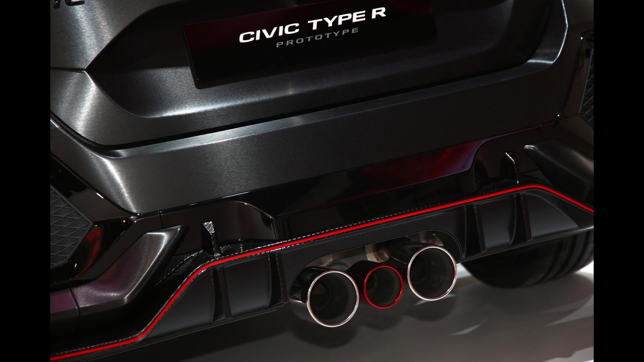 Paris: novo Civic Type R mostra sua musculatura pela primeira vez no Salão