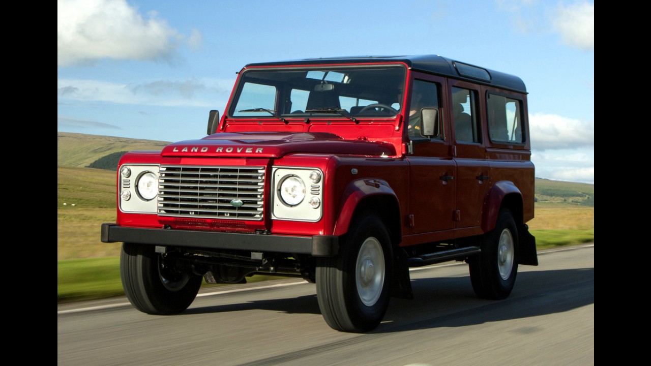 Novo Land Rover Defender estreia em 2018 com cinco opções de carroceria