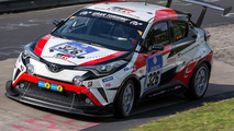 #326 Toyota Gazoo Racing, Toyota C-HR Racing- Masahiko Kageyama, Kumi Sato, Tomoyuki Katayama