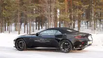 2018 Aston Martin DB11 Volante casus fotoğrafları