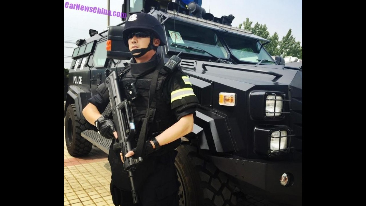 Conheça Sabertooth, o novo "Caveirão" da polícia chinesa