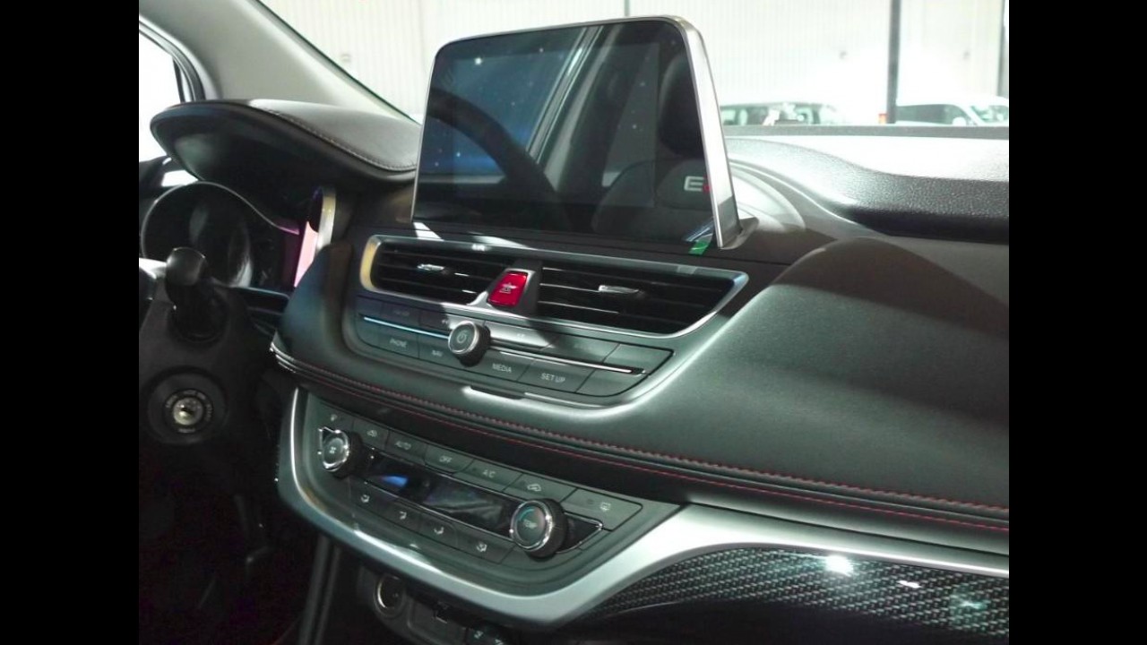 JAC T5 ganha reestilização e interior mais refinado na China