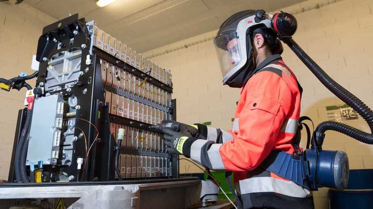 Renault kooperiert beim Batterierecycling mit Veolia und Solvay