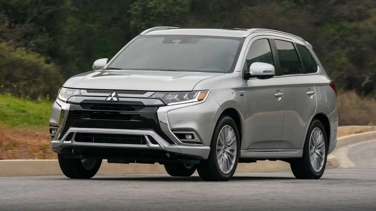 Mitsubishi Recalls 108,000 SUVs For Liftgate Issues