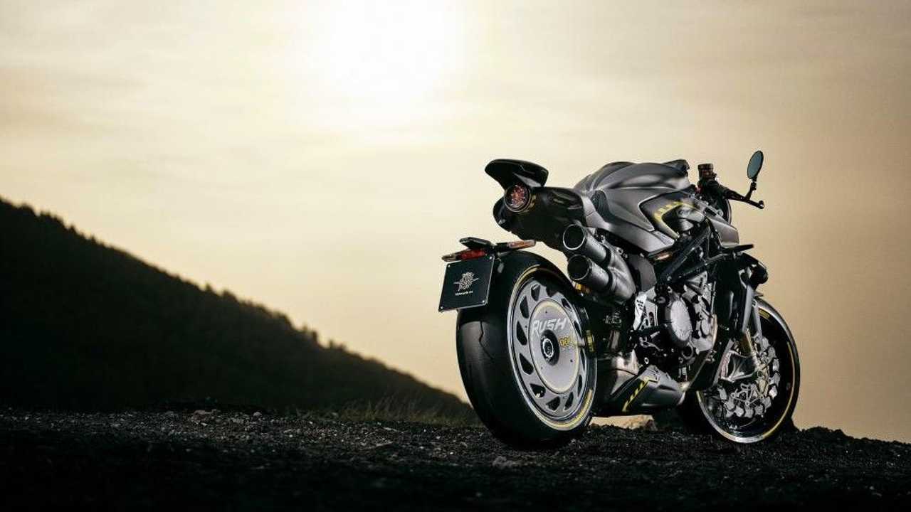 MV Agusta Rush 1000 2021 Trasera
