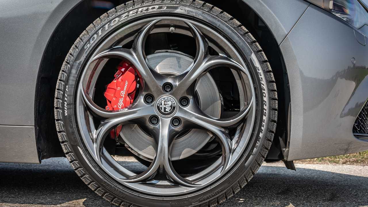 2019 Alfa Romeo Giulia B-Tech