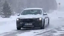Opel Insignia nuova foto spia