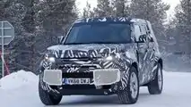 Yeni Land Rover Defender'ın Karlı Havadaki Casus Fotoğrafları