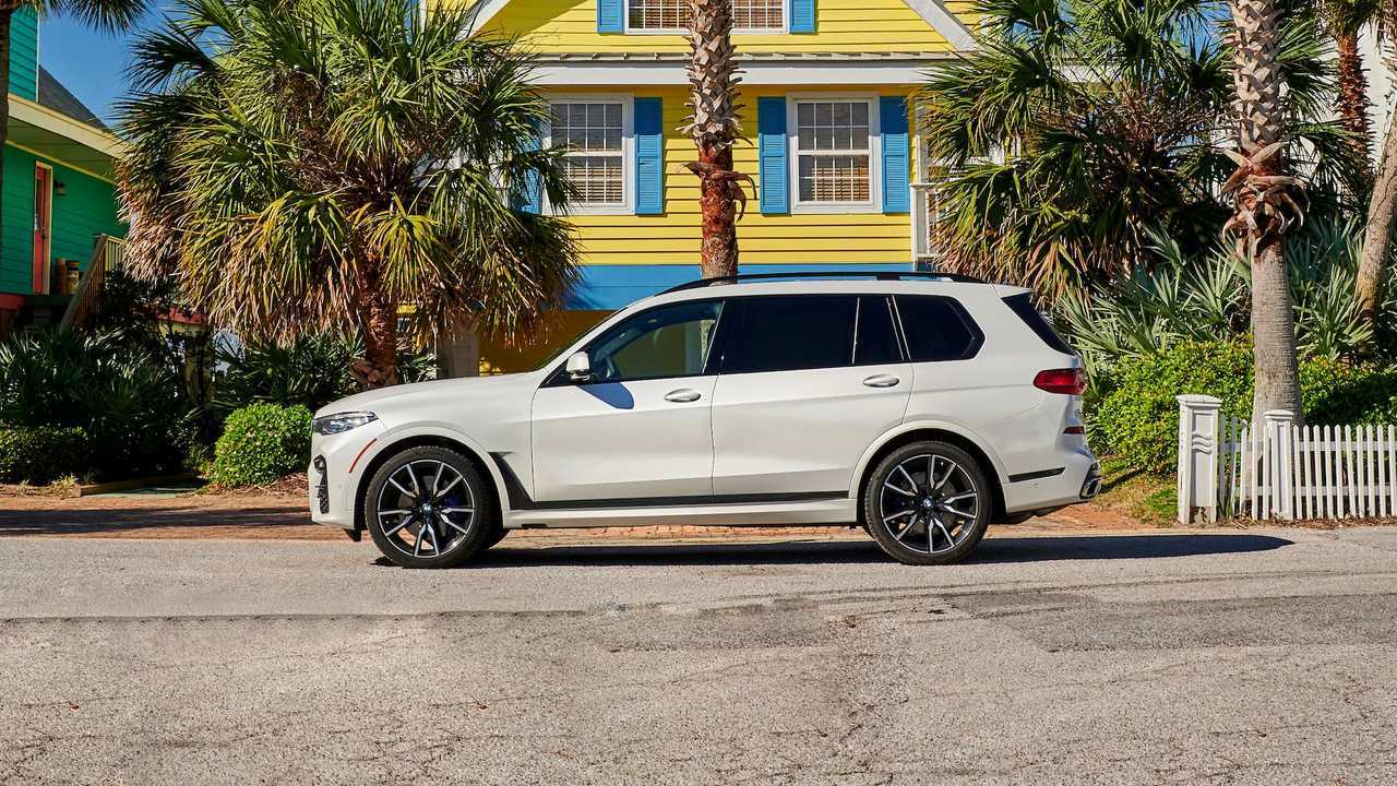 BMW X7, la prima prova su strada