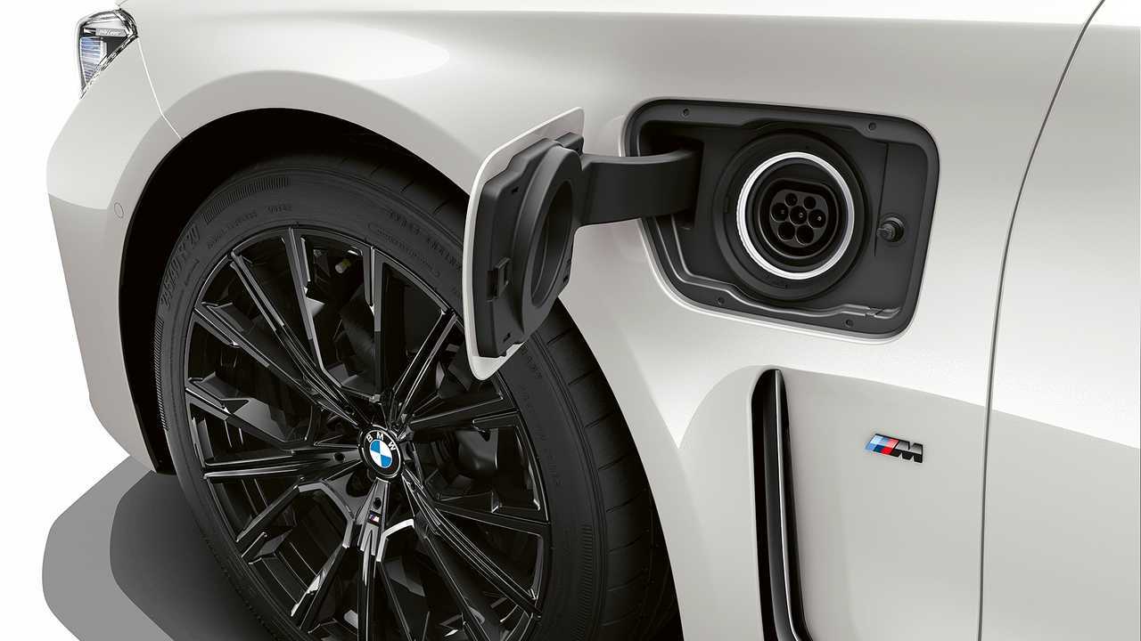 BMW 745e, 745Le, 745Le xDrive