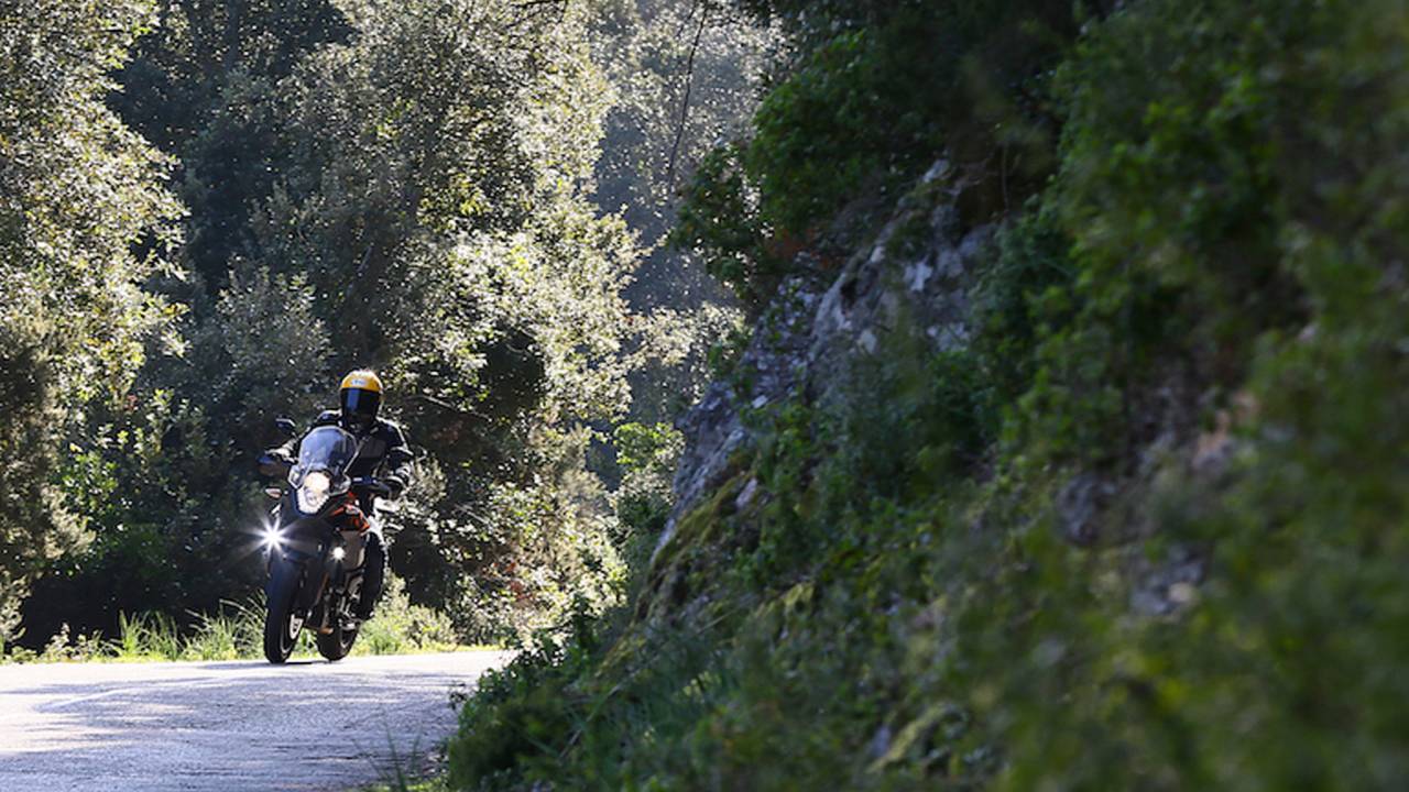 2017 KTM 1090 Adventure – First Ride