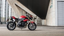 Triumph Announces Pricing on 2016 Speed Triple S and Speed Triple R