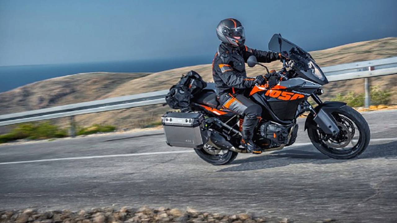 2015 KTM 1050 Adventure Unveiled - EICMA 2014