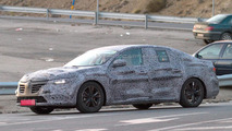 2016 Renault Laguna spy photo