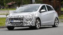 Hyundai i30 facelift spy photo