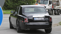 2018 Rolls-Royce Phantom spy photo
