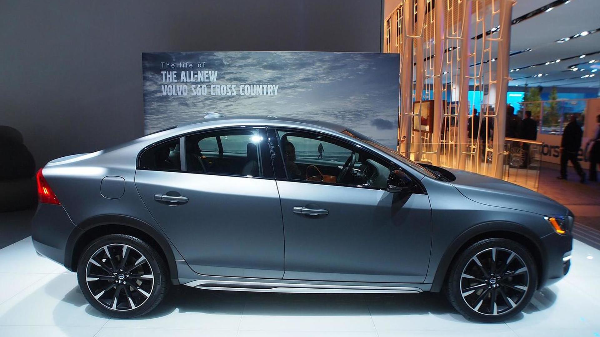 Volvo S60 Cross Country >> Volvo S60 Cross Country Makes World Debut In Detroit Volvo S60 Cross Country >> Volvo S60 Cross Country Makes World Debut In Detroit