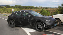2016 Infiniti QX30 spy photo
