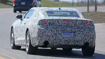 2016 Chevrolet Camaro spy photo