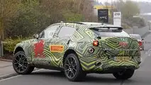Aston Martin DBX, le foto spia