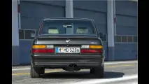 Zeitreise im ersten BMW M5