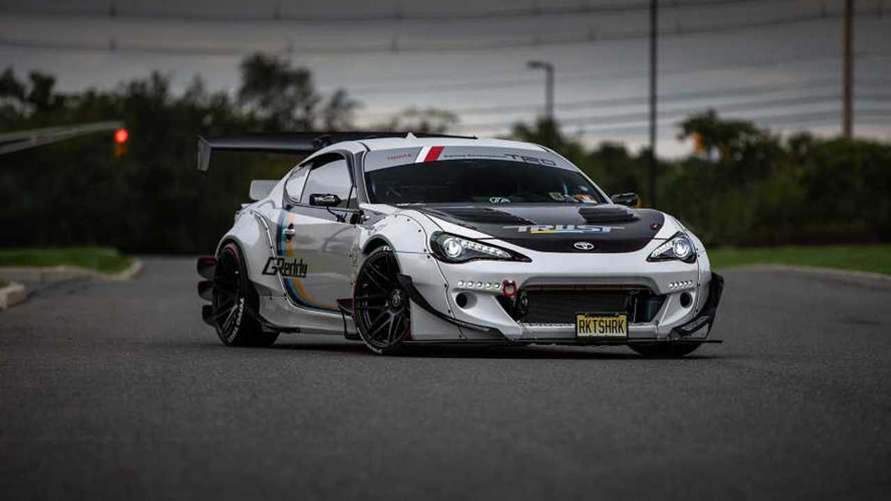 Rocket Bunny Modifiyeli Toyota GT86