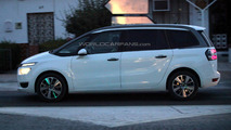 2014 Citroen C4 Grand Picasso spy photo 19.6.2013