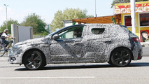 2016 Renault Megane spy photo