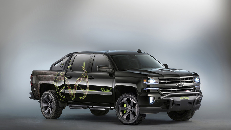 Chevrolet Silverado Realtree Bone Collector bows at SEMA