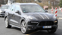 2012 Porsche Cayenne Turbo S spied 20.04.2011